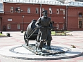 памятник водовозу находится на территории музея воды, Мир Воды на Шпалерной улице в Петербурге