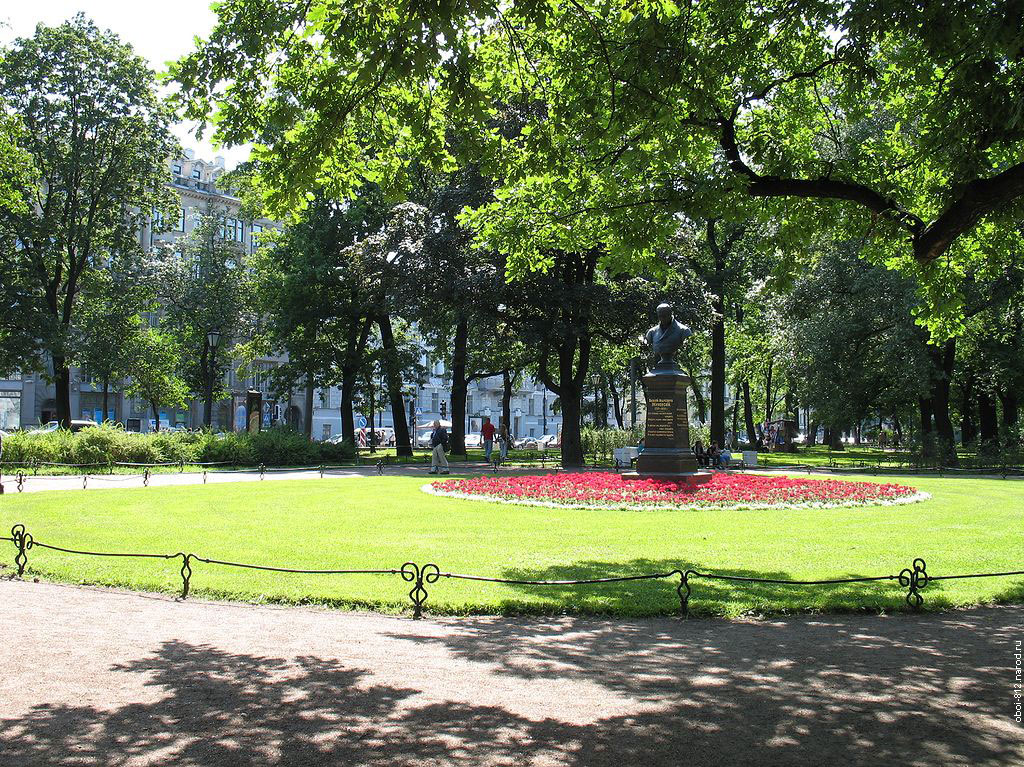 Александровский сад в Санкт-Петербурге