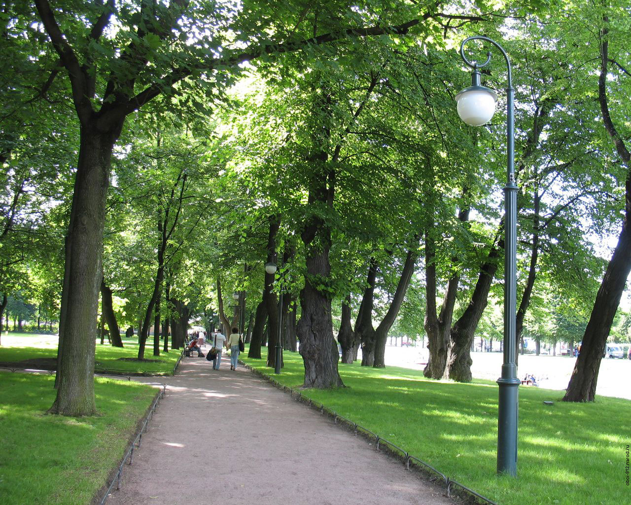 Михайловский сад в Петербурге
